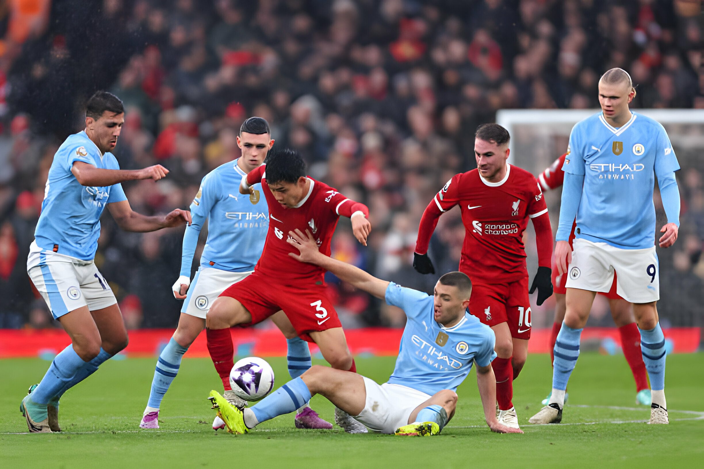 Tense Moments in Liverpool vs Manchester City Premier League Clash