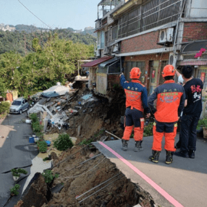 Earthquake Off Coast Hits Taiwan