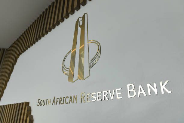 South African Reserve Bank Governor Urges Caution Amid Calls for Interest Rate Cuts