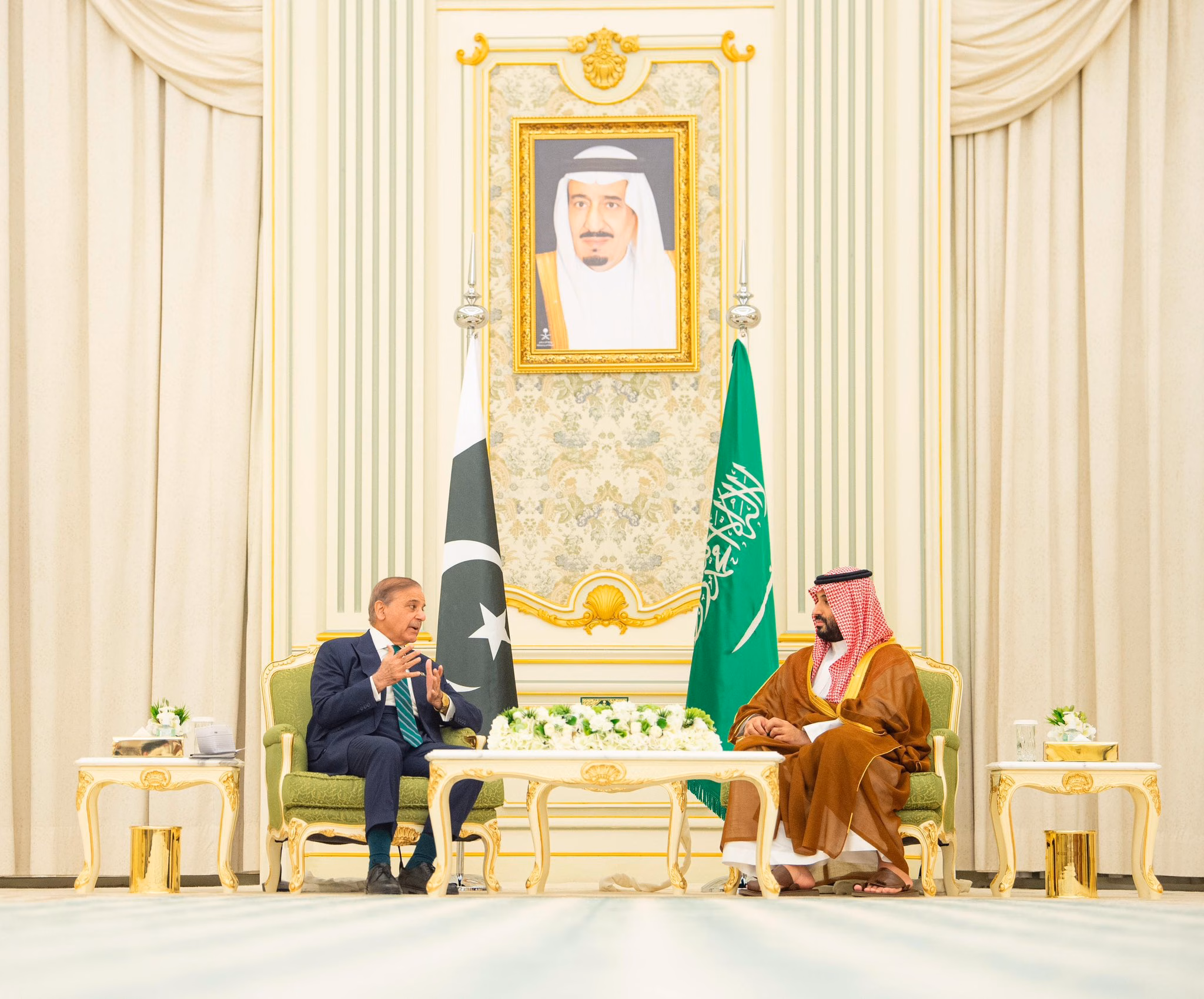 Saudi Arabia and Pakistan Forge Powerful Military Defence Pact Binding their Security Futures